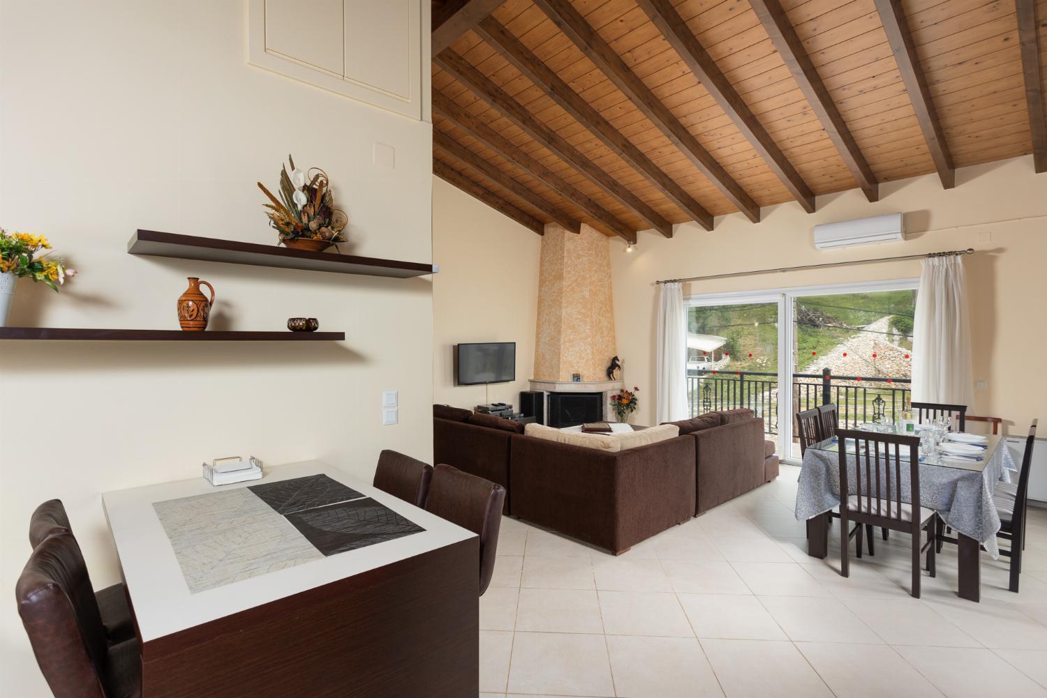 Villa Konstantinos Katávolos Buitenkant foto