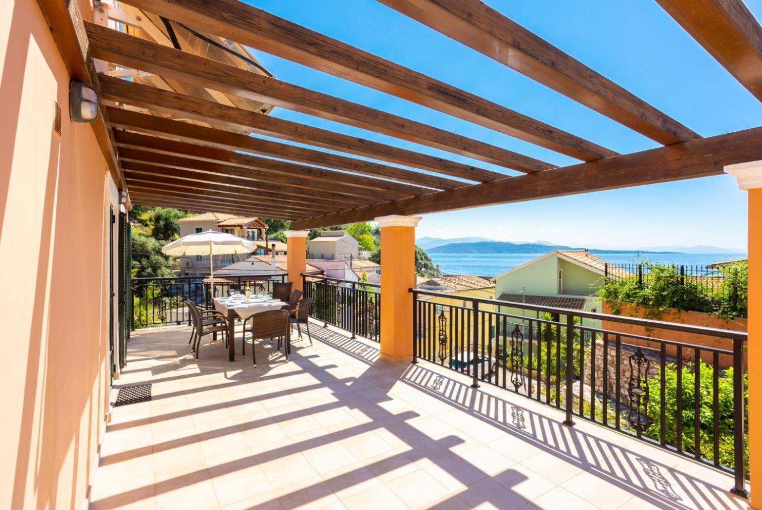Villa Konstantinos Katávolos Buitenkant foto